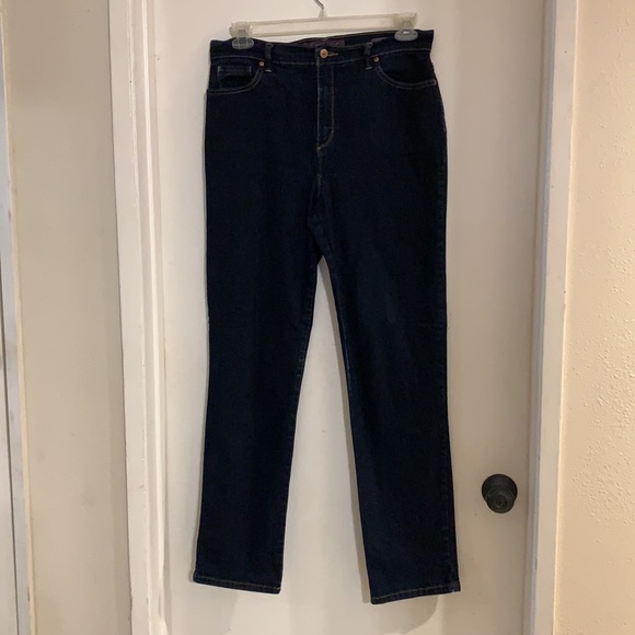Gloria Vanderbilt “Tall” Ladies Jeans - Picture 3 of 6